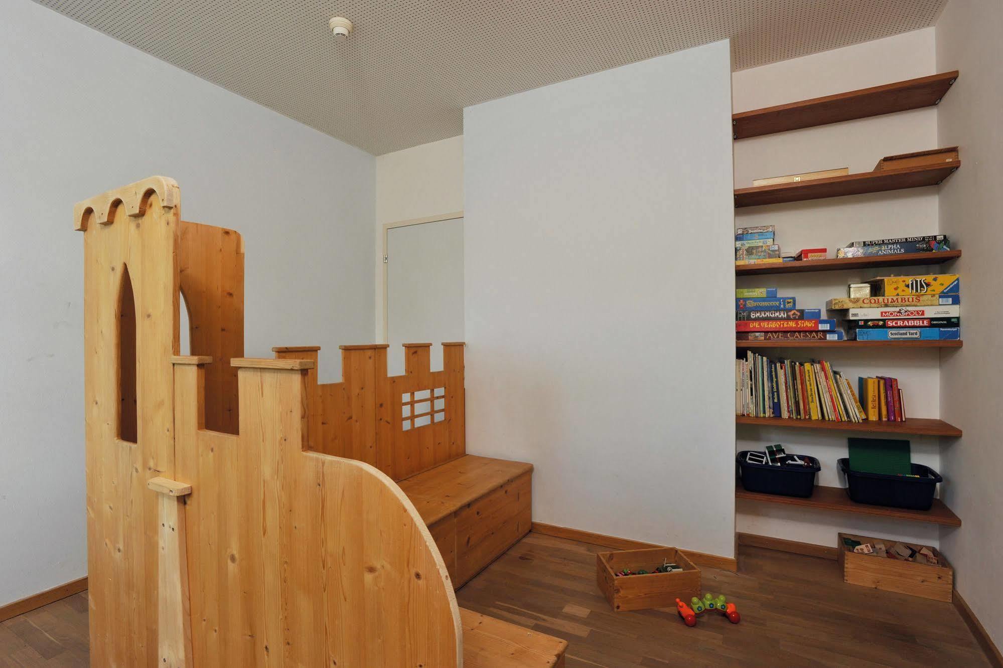 Richterswil Youth Hostel Екстер'єр фото