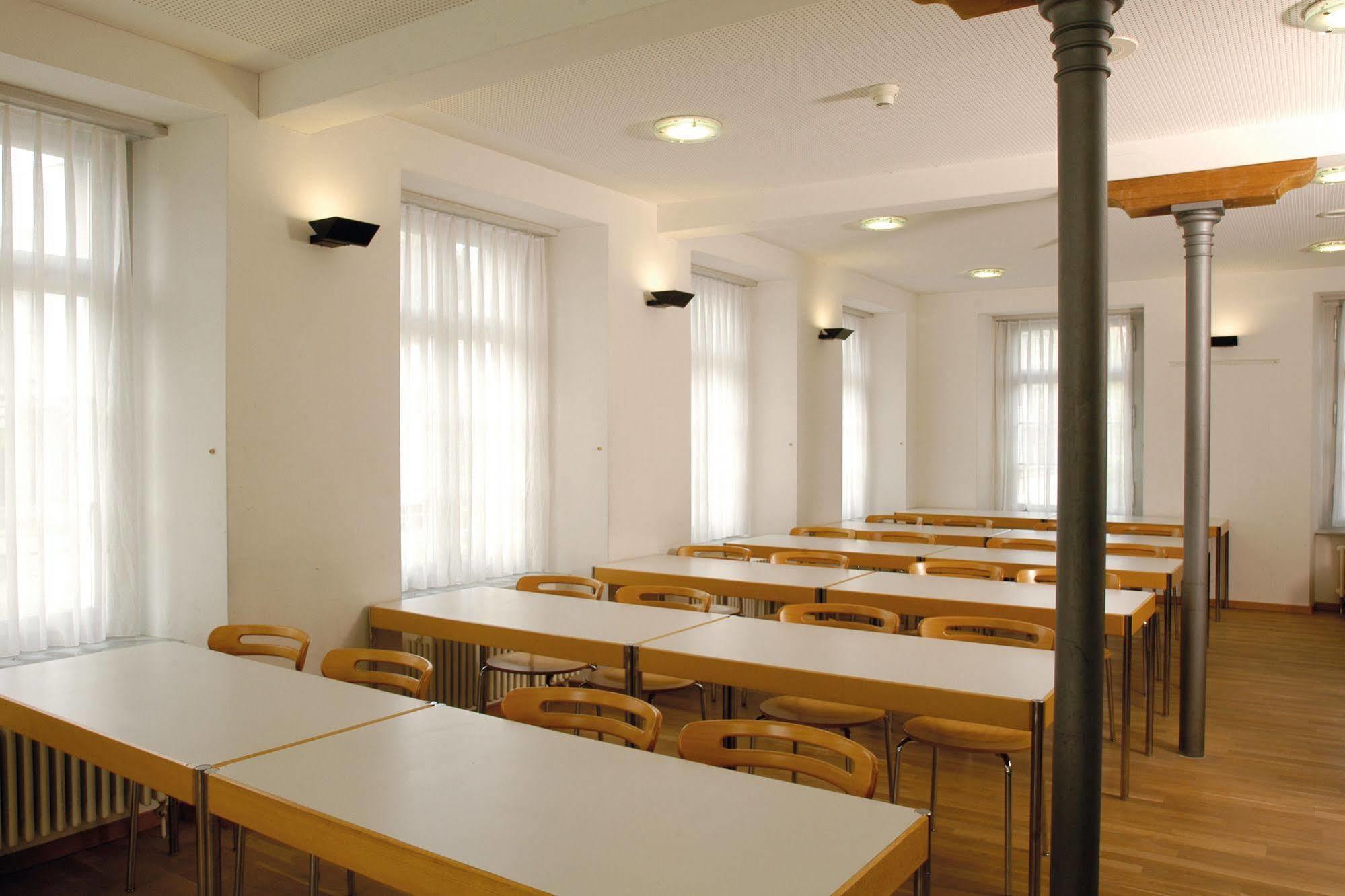 Richterswil Youth Hostel Екстер'єр фото
