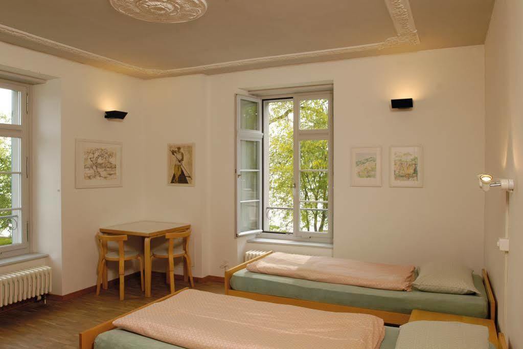 Richterswil Youth Hostel Екстер'єр фото